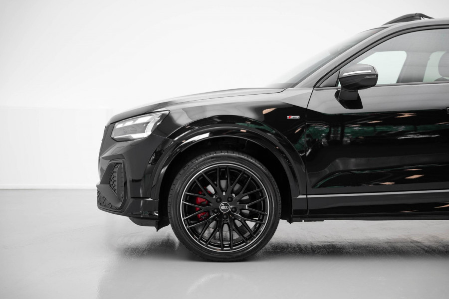 Audi Q2 35 TFSI Edition one |3xS-Line|Pano|Ambient|VOLL|