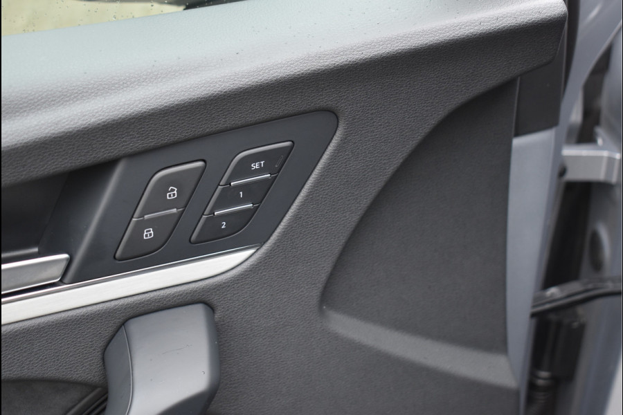 Audi Q5 55 TFSI e S-Line 367 Pk Luchtvering Trekhaak Matrix ACC Sfeerverlichting 20 Inch