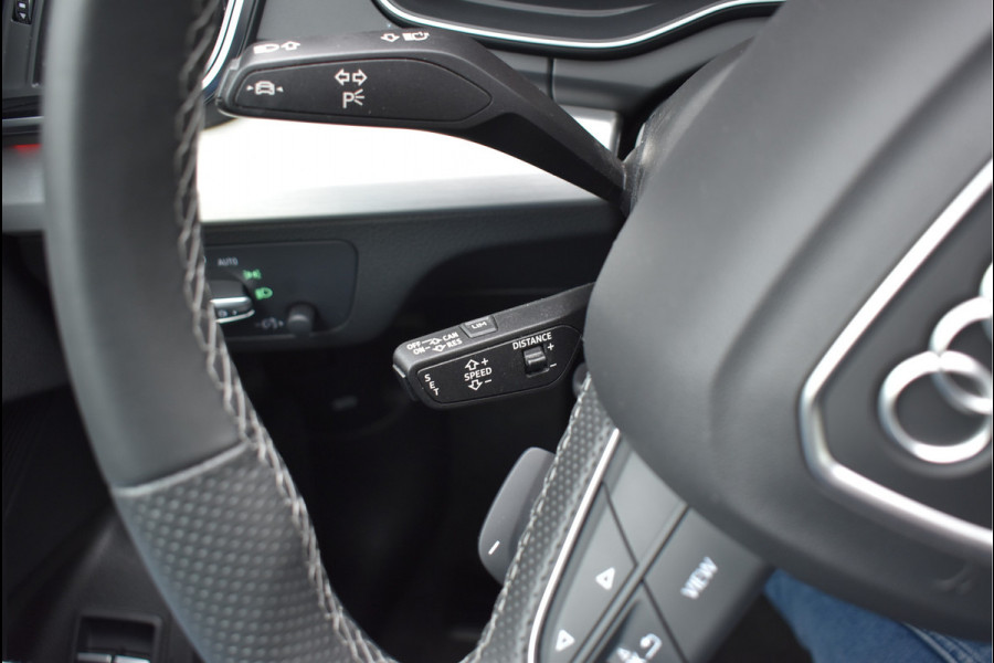 Audi Q5 55 TFSI e S-Line 367 Pk Luchtvering Trekhaak Matrix ACC Sfeerverlichting 20 Inch