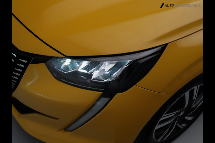 Peugeot 208 1.2 PureTech Allure (APPLE CARPLAY,LED,GROOT NAVI,DIGITAAL DISPLAY,KEYLESS,CAMERA,CRUISE,LM-VELGEN,TOPCONDITIE)