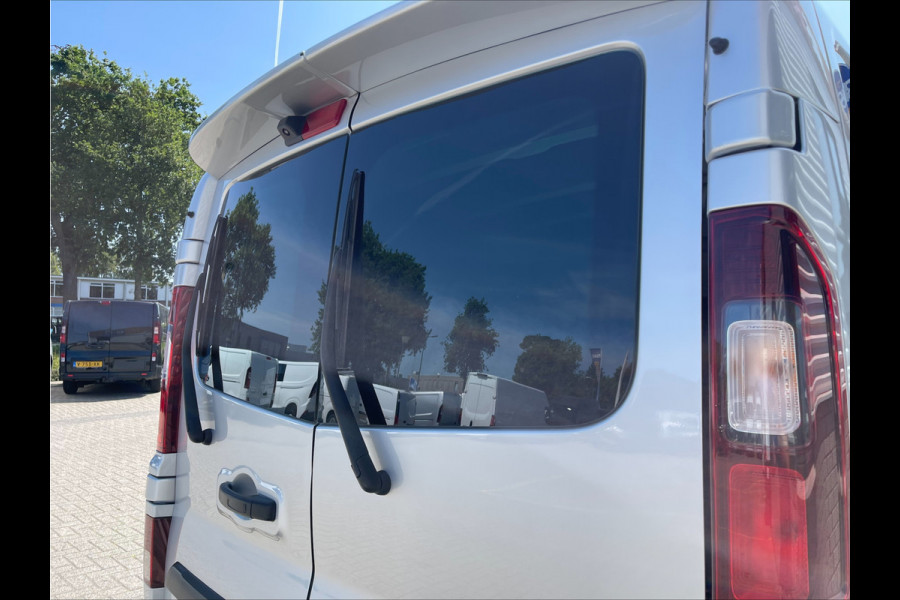 Opel Vivaro 1.6 CDTI L2H1 DC 5 persoons Irmscher GT Nr: 013 / 100 EcoFlex / vaste prijs rijklaar € 18.950 ex btw / lease vanaf € 319 / airco / cruise / navi / leer / camera / trekhaak / dubbele schuifdeur !