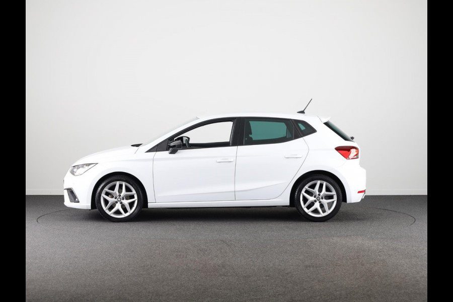 Seat Ibiza 1.0 TSI FR Business Intense 95pk | Navigatie | Climatronic | Parkeercamera | 17 inch lichtmetalen velgen | Apple carplay-Android auto
