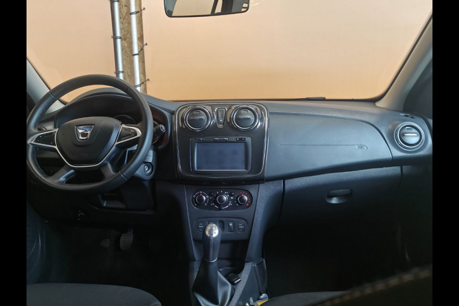 Dacia Logan MCV 0.9 TCe Laureate NAVIGATIE | TREKHAAK LAGE LM STAND | RIJKLAAR