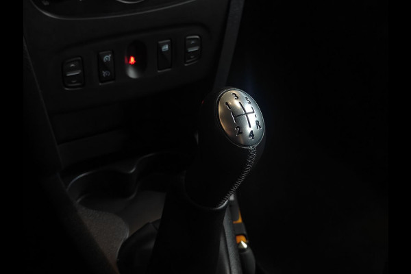 Dacia Logan MCV 0.9 TCe Laureate NAVIGATIE | TREKHAAK LAGE LM STAND | RIJKLAAR