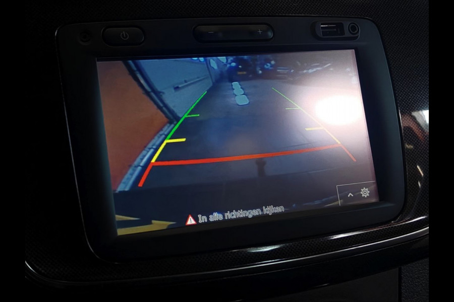 Dacia Logan MCV 0.9 TCe Laureate NAVIGATIE | TREKHAAK LAGE LM STAND | RIJKLAAR