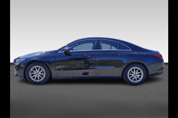 Mercedes-Benz CLA-Klasse 180 Business Solution | automaat | widescreen | blind-spot | LED | stoelverwarming | dealer onderhouden