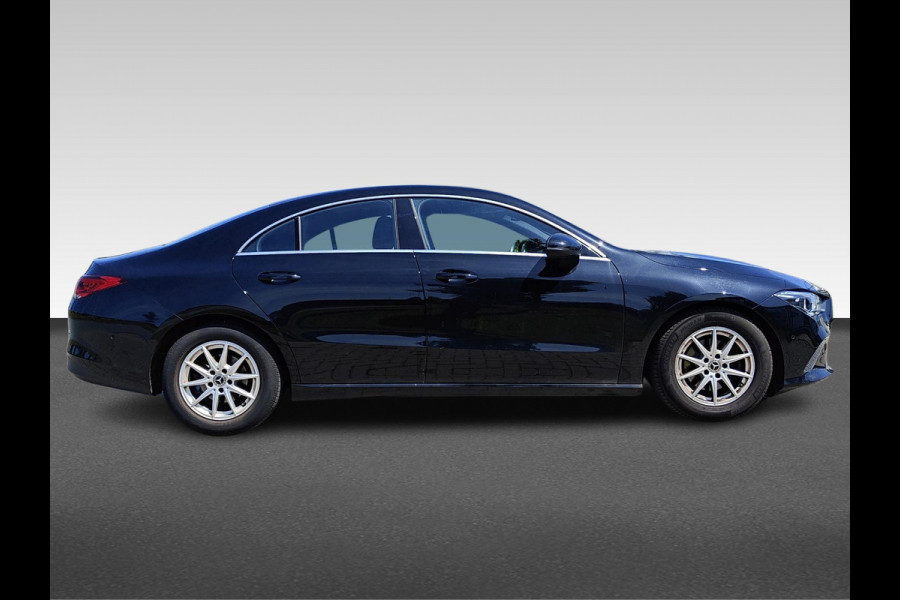 Mercedes-Benz CLA-Klasse 180 Business Solution | automaat | widescreen | blind-spot | LED | stoelverwarming | dealer onderhouden