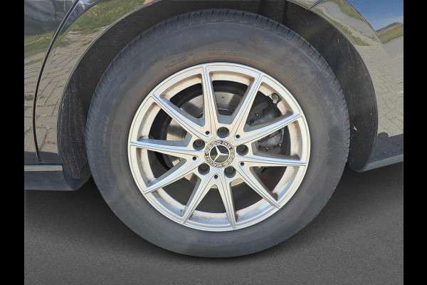 Mercedes-Benz CLA-Klasse 180 Business Solution | automaat | widescreen | blind-spot | LED | stoelverwarming | dealer onderhouden