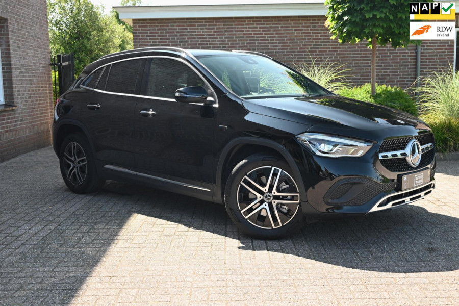 Mercedes-Benz GLA 250 e Progressive 218 PK Dealer o.h Widescreen Camera Elek Klep 18''