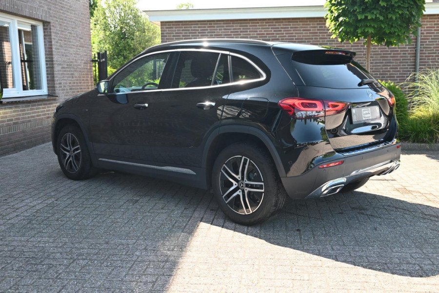 Mercedes-Benz GLA 250 e Progressive 218 PK Dealer o.h Widescreen Camera Elek Klep 18''