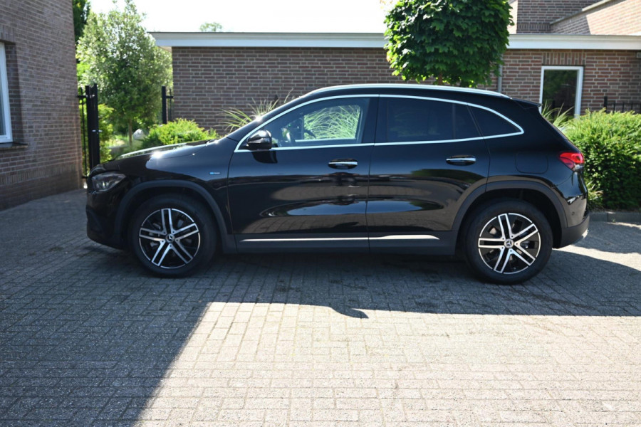 Mercedes-Benz GLA 250 e Progressive 218 PK Dealer o.h Widescreen Camera Elek Klep 18''