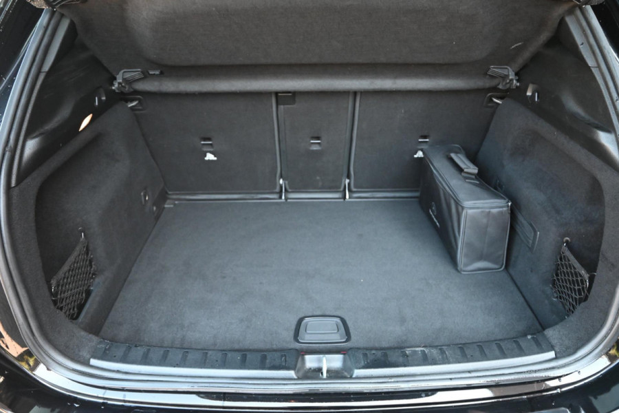 Mercedes-Benz GLA 250 e Progressive 218 PK Dealer o.h Widescreen Camera Elek Klep 18''