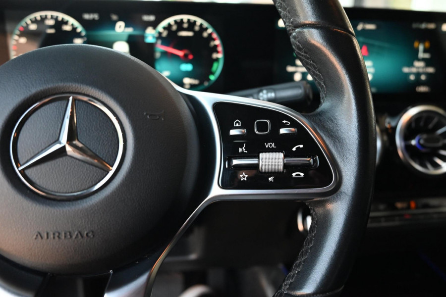 Mercedes-Benz GLA 250 e Progressive 218 PK Dealer o.h Widescreen Camera Elek Klep 18''