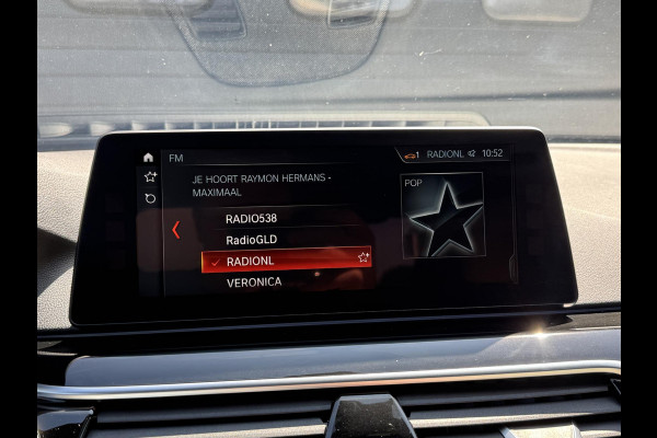 BMW 5 Serie M550i xDrive High Executive | Panoramadak | Head-Up Display | Harmon Kardon | Camera | Stoel Ventilatie/Verwarming |