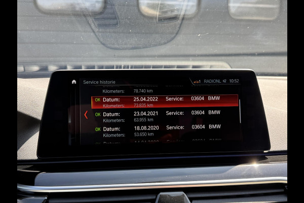 BMW 5 Serie M550i xDrive High Executive | Panoramadak | Head-Up Display | Harmon Kardon | Camera | Stoel Ventilatie/Verwarming |