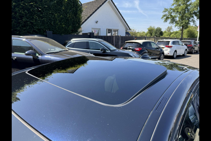 BMW 5 Serie M550i xDrive High Executive | Panoramadak | Head-Up Display | Harmon Kardon | Camera | Stoel Ventilatie/Verwarming |