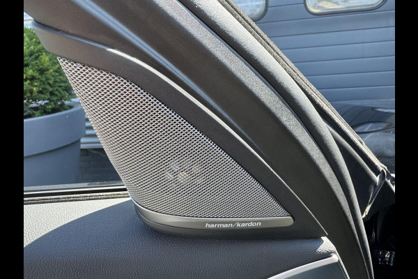 BMW 5 Serie M550i xDrive High Executive | Panoramadak | Head-Up Display | Harmon Kardon | Camera | Stoel Ventilatie/Verwarming |