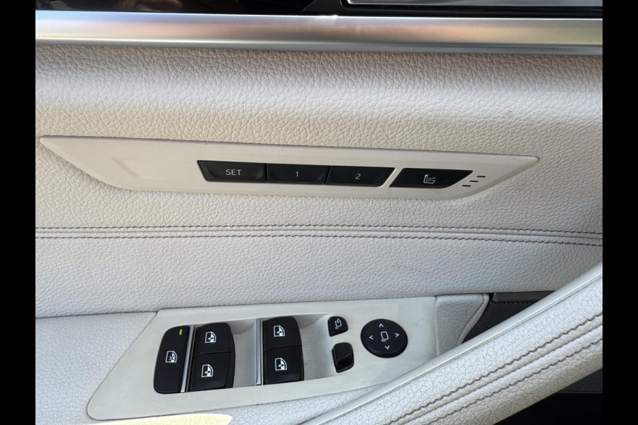 BMW 5 Serie M550i xDrive High Executive | Panoramadak | Head-Up Display | Harmon Kardon | Camera | Stoel Ventilatie/Verwarming |