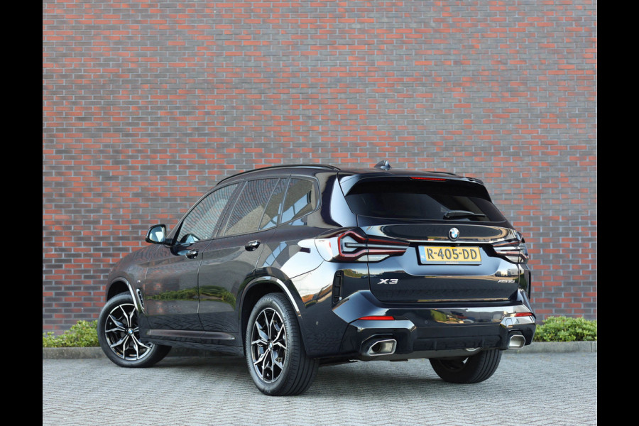 BMW X3 30i xDrive | 1e eig. - Dealer odh. - Pano - Trekhaak