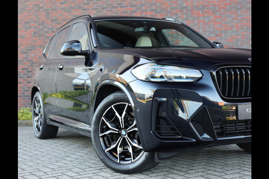 BMW X3 30i xDrive | 1e eig. - Dealer odh. - Pano - Trekhaak