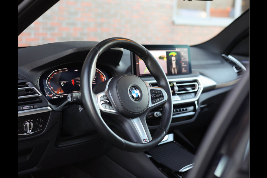 BMW X3 30i xDrive | 1e eig. - Dealer odh. - Pano - Trekhaak