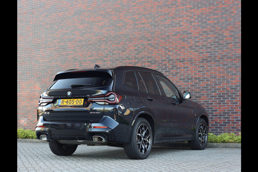 BMW X3 30i xDrive | 1e eig. - Dealer odh. - Pano - Trekhaak