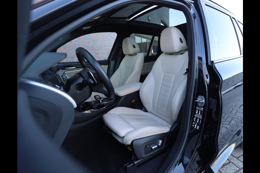 BMW X3 30i xDrive | 1e eig. - Dealer odh. - Pano - Trekhaak