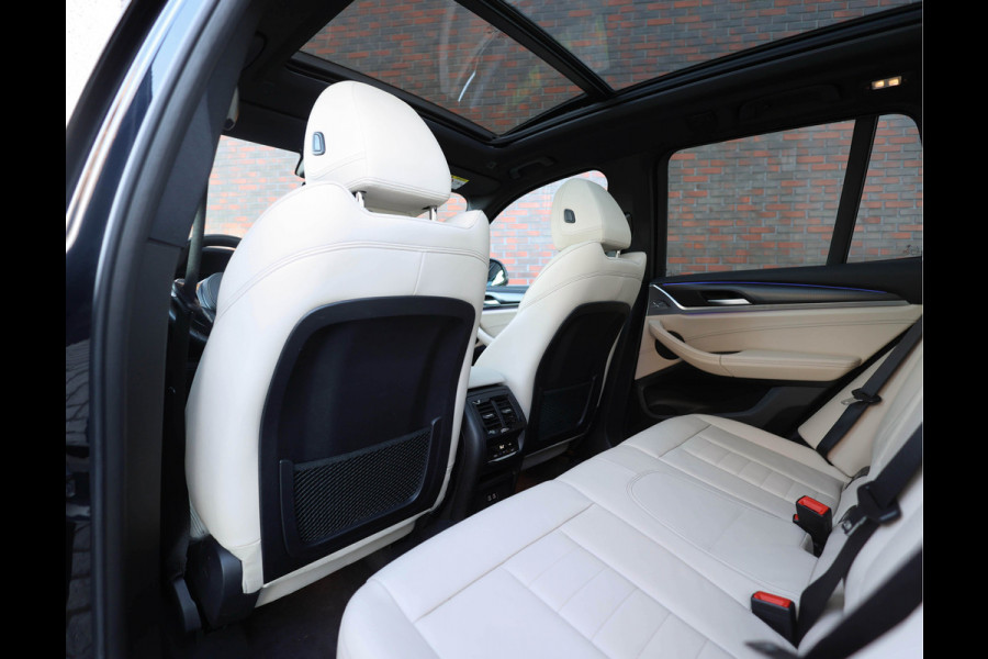 BMW X3 30i xDrive | 1e eig. - Dealer odh. - Pano - Trekhaak