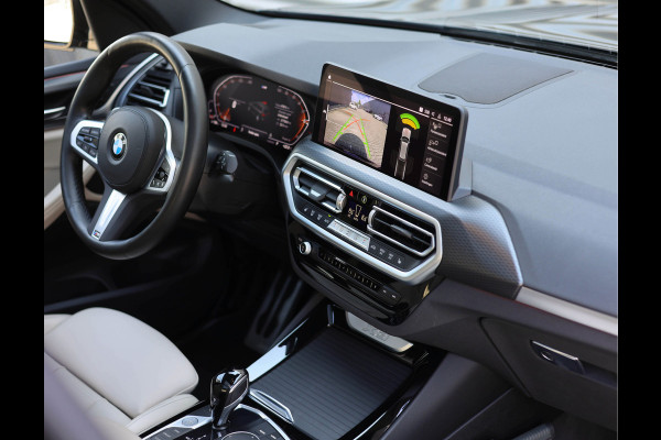 BMW X3 30i xDrive | 1e eig. - Dealer odh. - Pano - Trekhaak