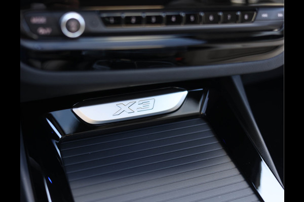 BMW X3 30i xDrive | 1e eig. - Dealer odh. - Pano - Trekhaak