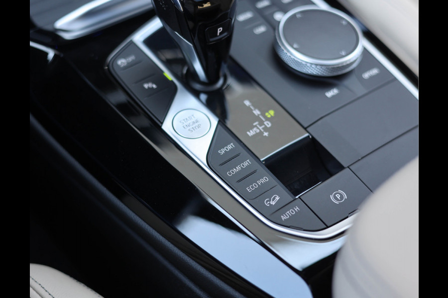 BMW X3 30i xDrive | 1e eig. - Dealer odh. - Pano - Trekhaak