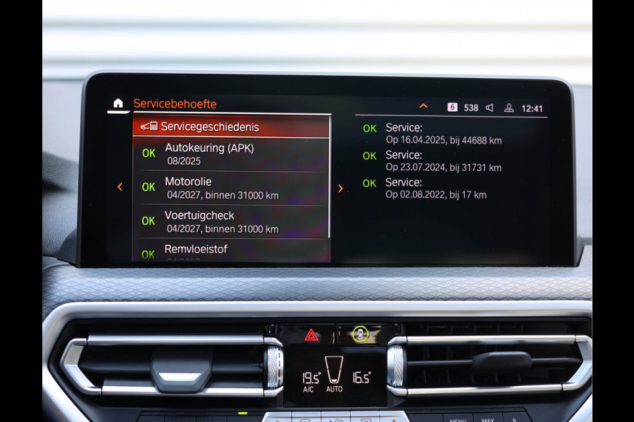 BMW X3 30i xDrive | 1e eig. - Dealer odh. - Pano - Trekhaak