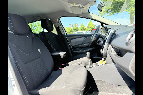 Renault Clio 0.9 TCe Limited 1e Eigenaar,Navi,Airco,Cruise,PDC,Lm Velgen,Apk tot 03-2026