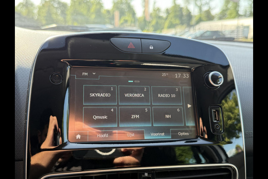 Renault Clio 0.9 TCe Limited 1e Eigenaar,Navi,Airco,Cruise,PDC,Lm Velgen,Apk tot 03-2026