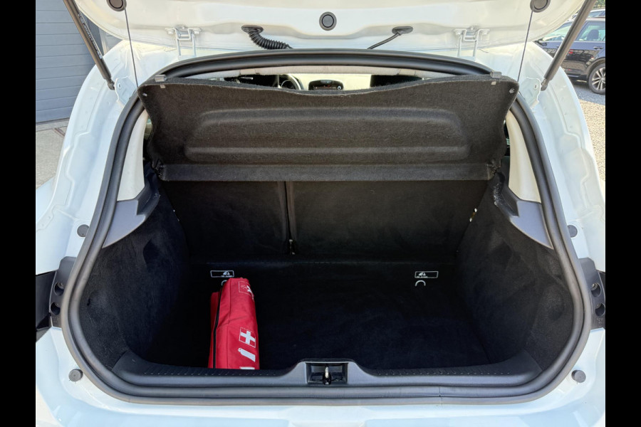 Renault Clio 0.9 TCe Limited 1e Eigenaar,Navi,Airco,Cruise,PDC,Lm Velgen,Apk tot 03-2026