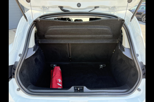 Renault Clio 0.9 TCe Limited 1e Eigenaar,Navi,Airco,Cruise,PDC,Lm Velgen,Apk tot 03-2026