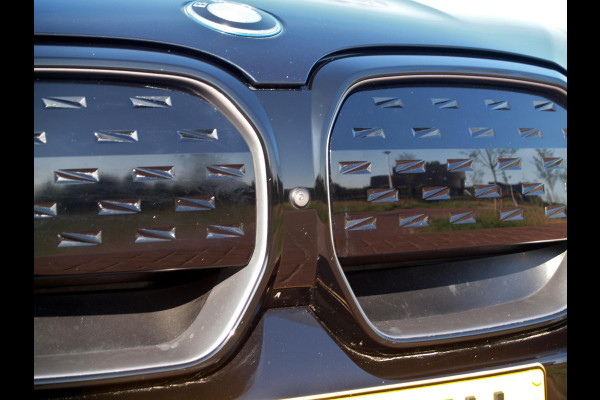 BMW iX3 High Executive 80 kWh | Panoramadak | Apple Carplay | 360 Camera | Harman Kardon | Trekhaak | Cruise Control |