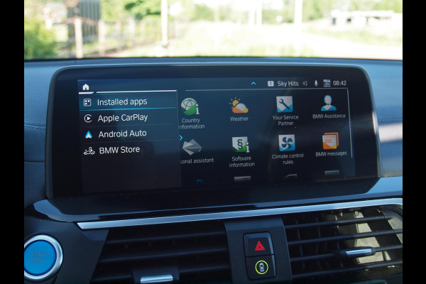 BMW iX3 High Executive 80 kWh | Panoramadak | Apple Carplay | 360 Camera | Harman Kardon | Trekhaak | Cruise Control |