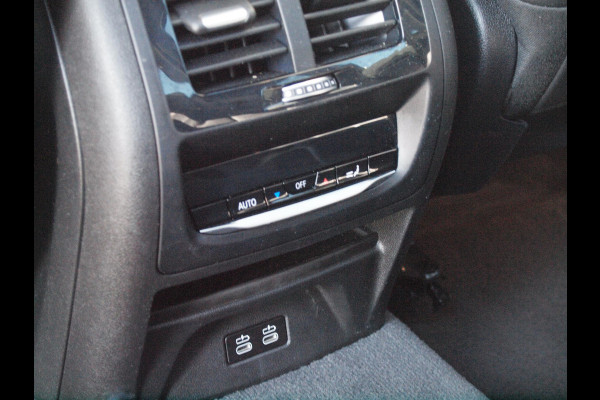 BMW iX3 High Executive 80 kWh | Panoramadak | Apple Carplay | 360 Camera | Harman Kardon | Trekhaak | Cruise Control |
