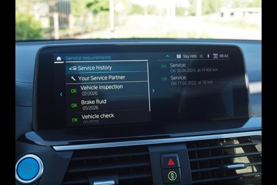 BMW iX3 High Executive 80 kWh | Panoramadak | Apple Carplay | 360 Camera | Harman Kardon | Trekhaak | Cruise Control |
