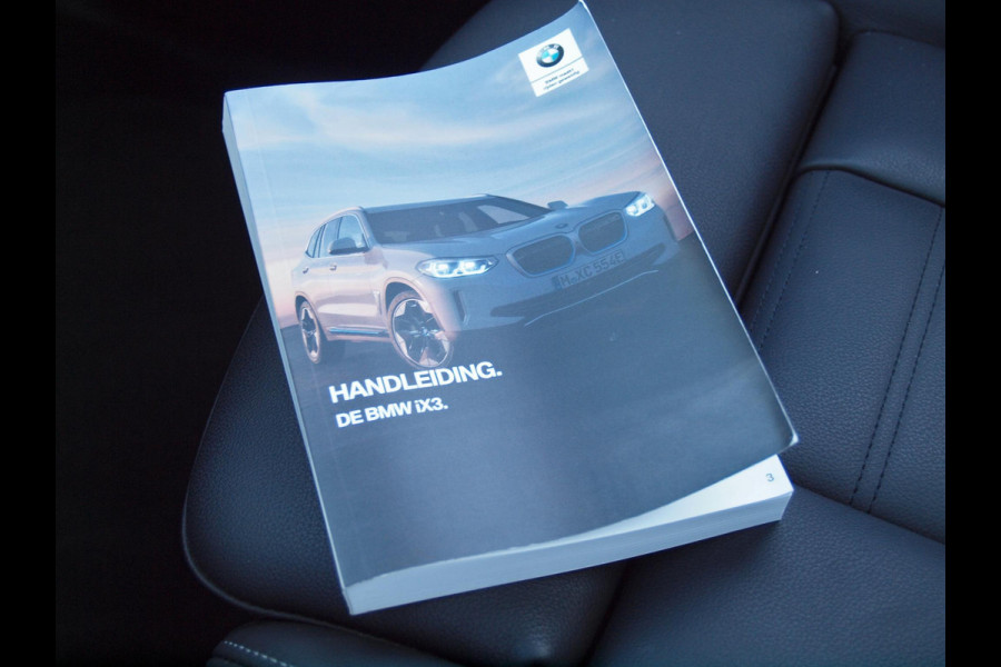 BMW iX3 High Executive 80 kWh | Panoramadak | Apple Carplay | 360 Camera | Harman Kardon | Trekhaak | Cruise Control |