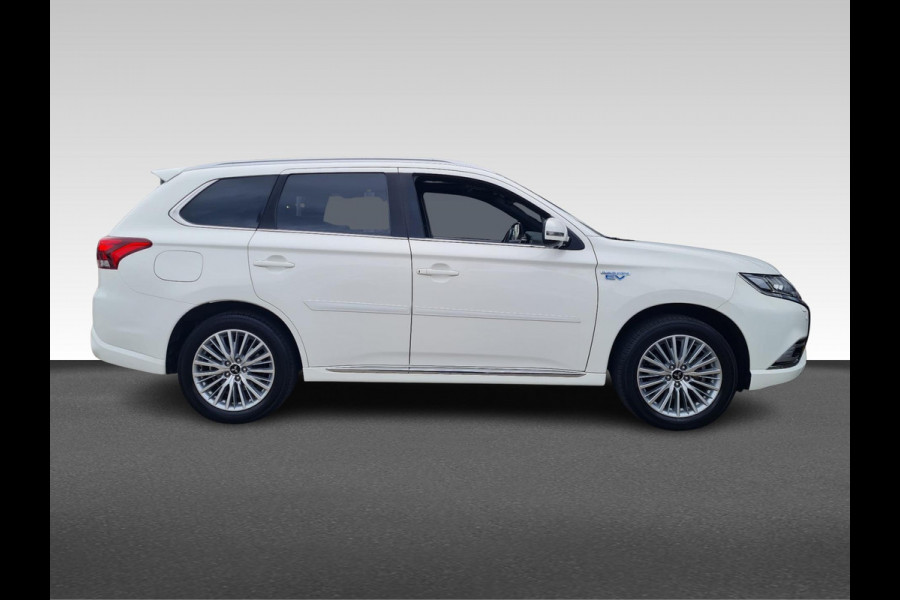 Mitsubishi Outlander 2.4 PHEV Instyle
