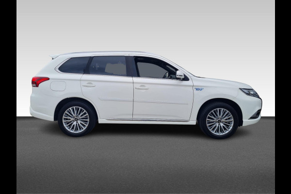 Mitsubishi Outlander 2.4 PHEV Instyle