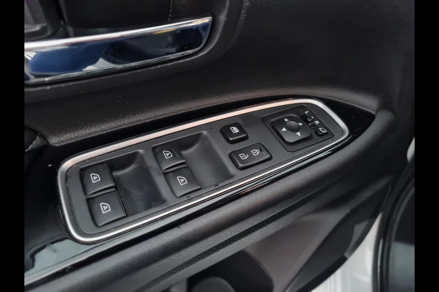 Mitsubishi Outlander 2.4 PHEV Instyle