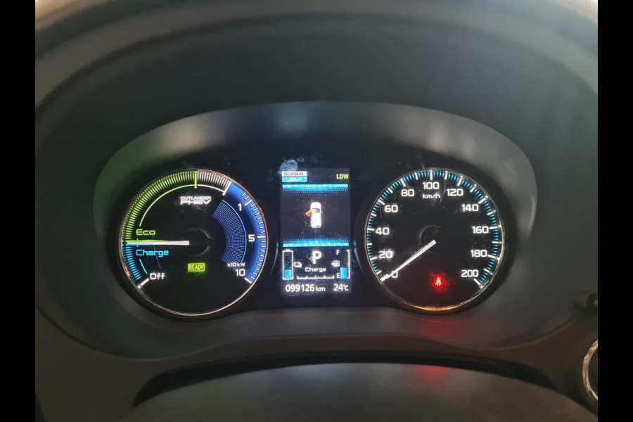 Mitsubishi Outlander 2.4 PHEV Instyle
