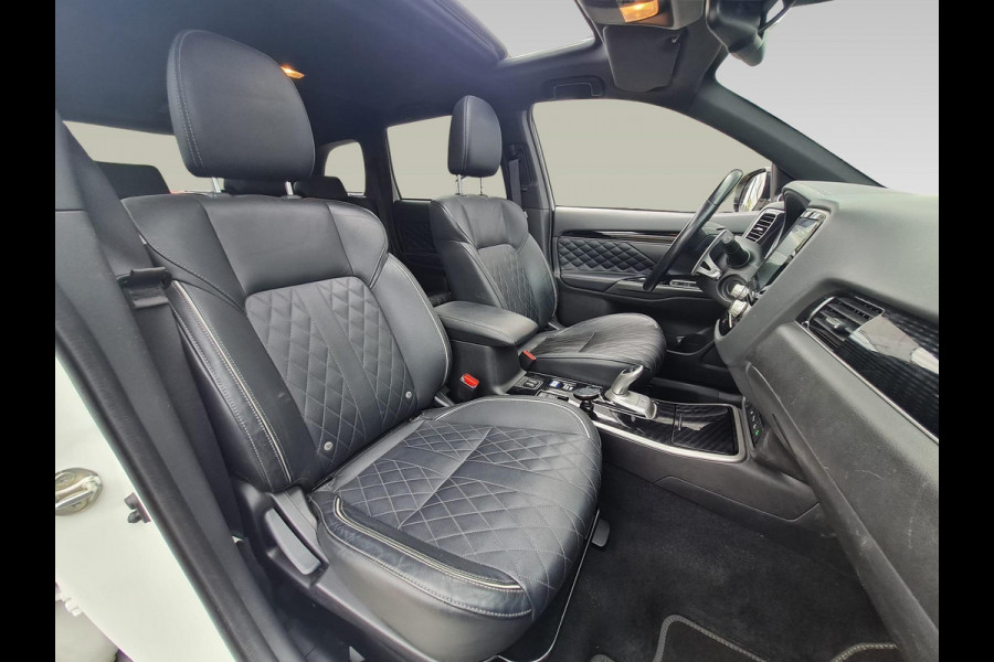 Mitsubishi Outlander 2.4 PHEV Instyle