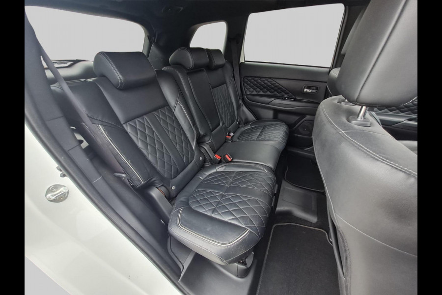 Mitsubishi Outlander 2.4 PHEV Instyle