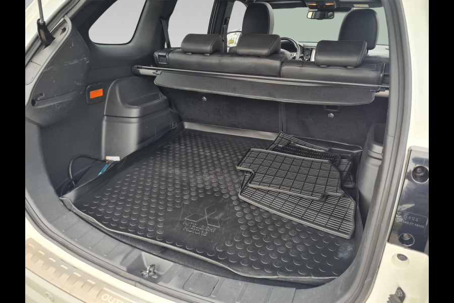 Mitsubishi Outlander 2.4 PHEV Instyle