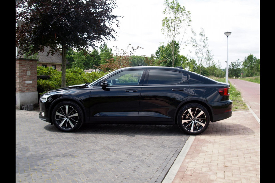 Polestar 2 Long Range Dual Motor Launch Edition 78kWh | 360 Camera | Apple Carplay | Cruise Control | Glazen dak |