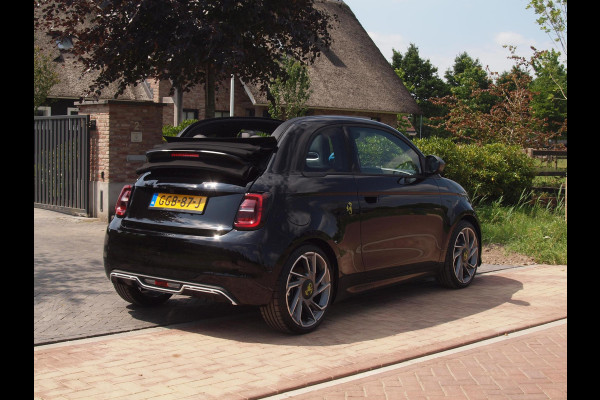 Fiat 500C Abarth Turismo 42 kWh | 4300 KM | Camera | Apple Carplay | JBL | Full option | NL-auto |